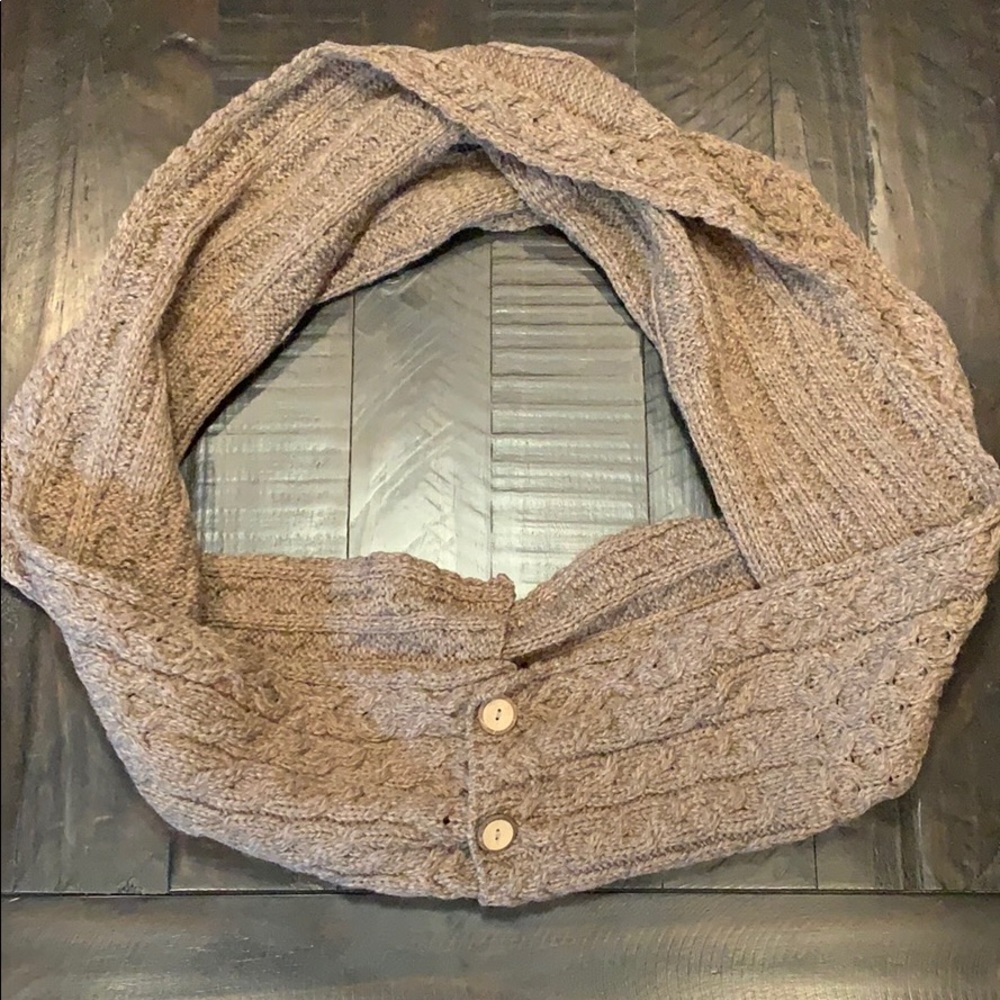 Wool Infinity scarf with wooden buttons